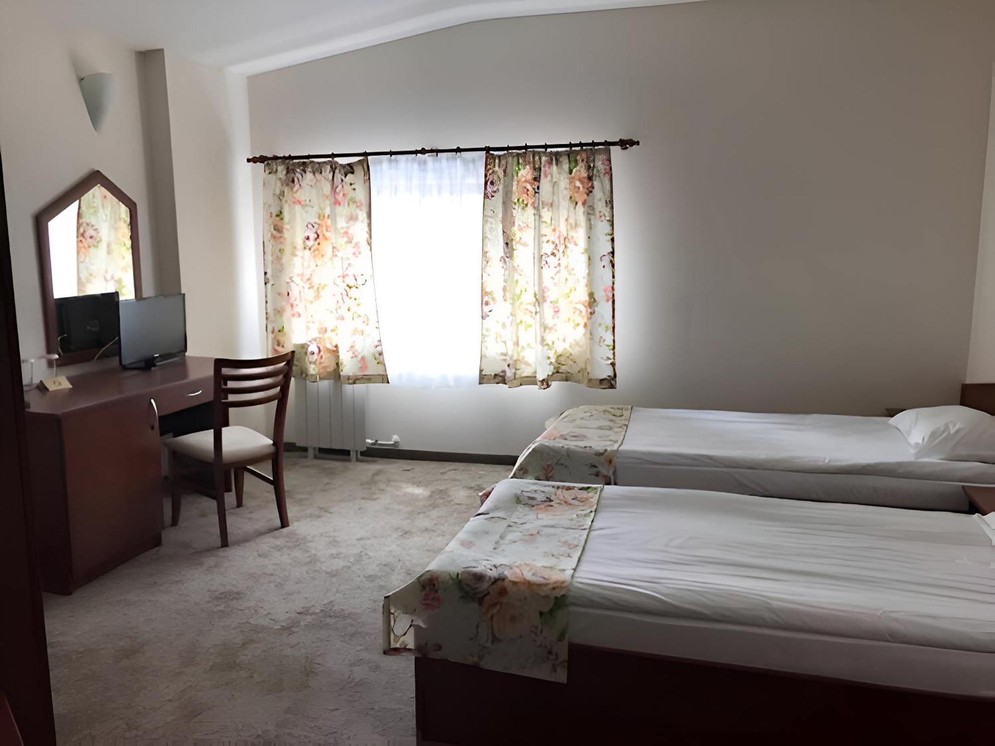 פמפורובו Dafovska Hotel מראה חיצוני תמונה