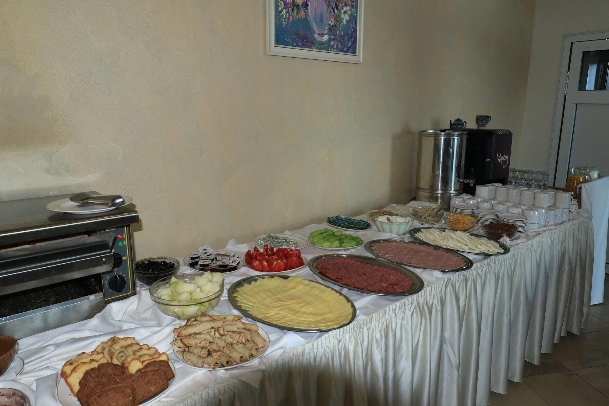 פמפורובו Dafovska Hotel מראה חיצוני תמונה