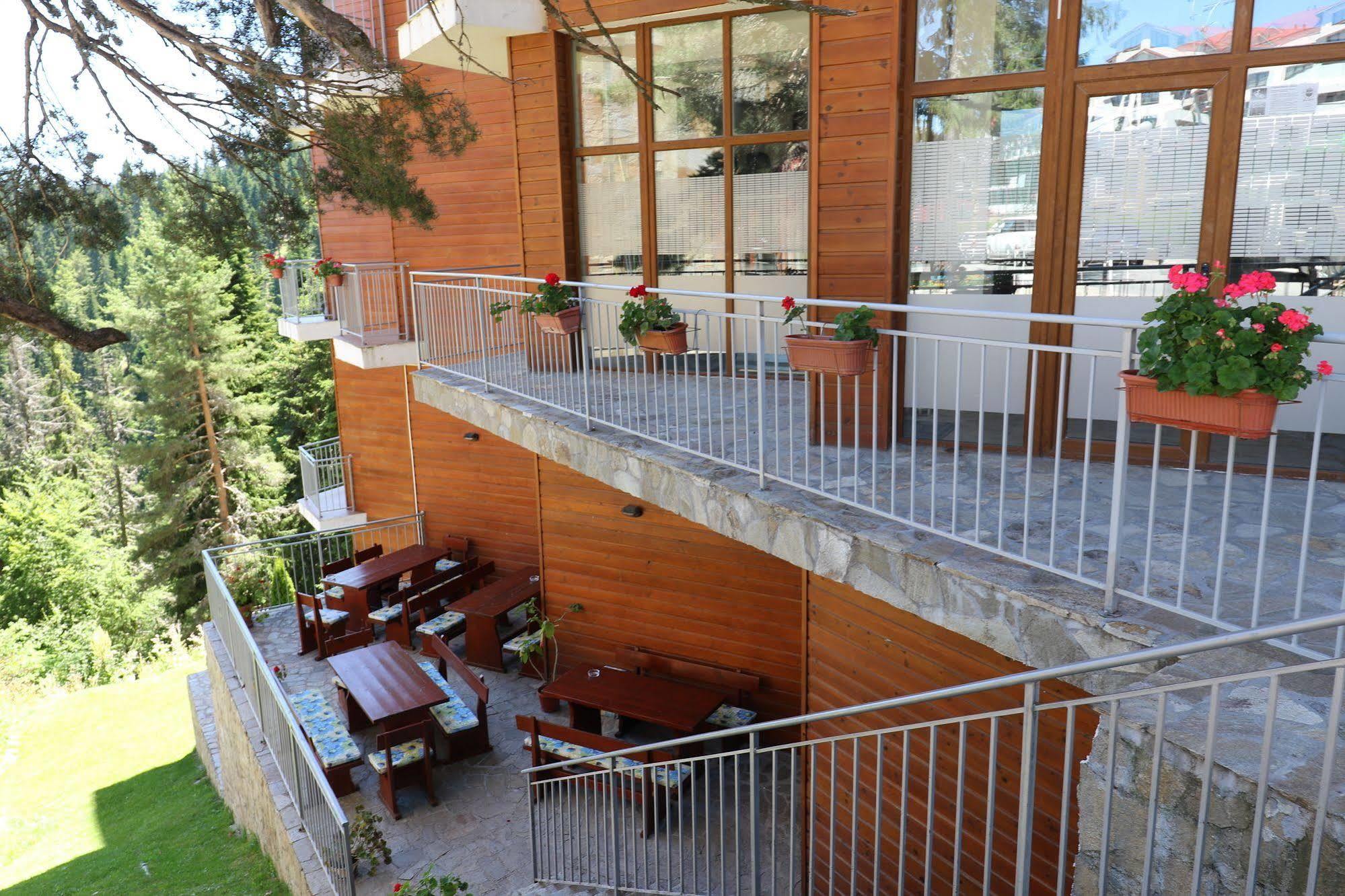 פמפורובו Dafovska Hotel מראה חיצוני תמונה